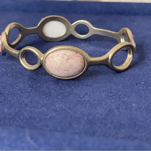 Gold and pink bracelet - Picture 3 of 3